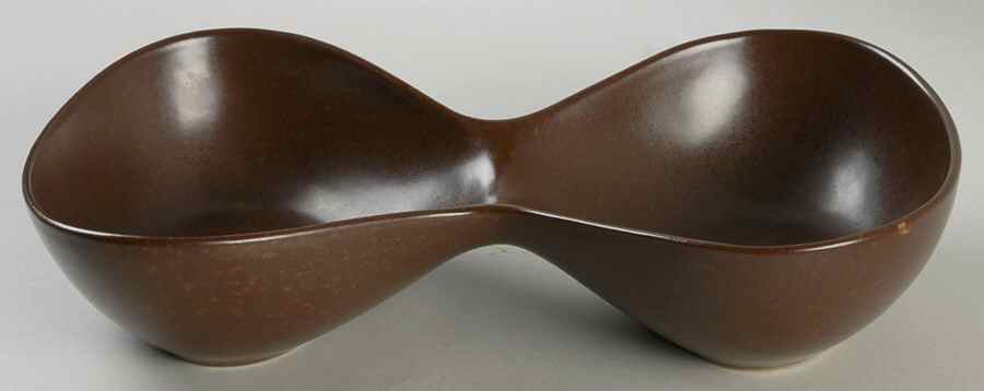 Raymor Autumn Brown (Matte) 12" Oval Divided Vegetable Bowl by Roseville-1