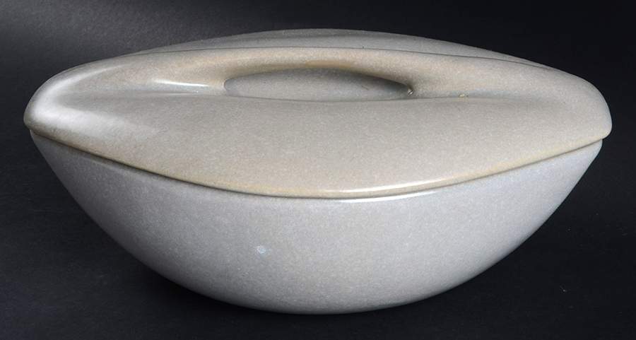 Raymor Beach Gray (Matte) 2 Quart Oval Covered Casserole by Roseville-1
