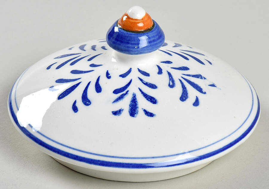 Heritage Lid for Cookie Jar by Royal Sealy-1