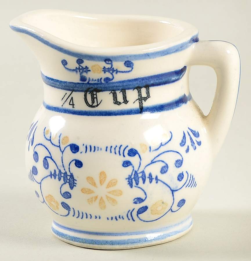 Heritage 1/4 Cup Measuring Cup by Royal Sealy-1
