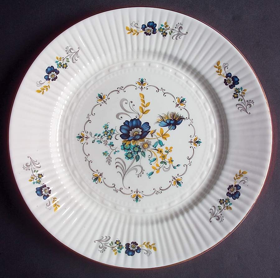 Blue Corn Flower Dinner Plate by Royal Tara-1
