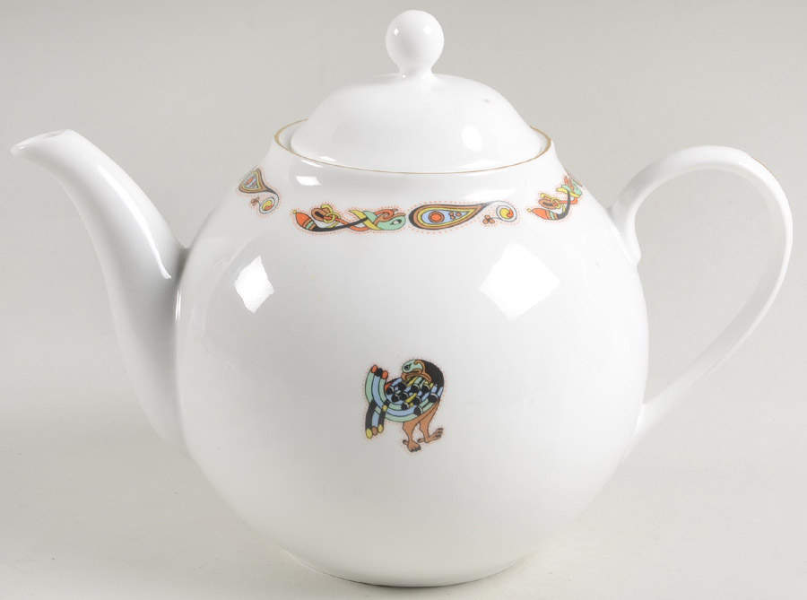 Book of Kells Teapot & Lid by Royal Tara-1