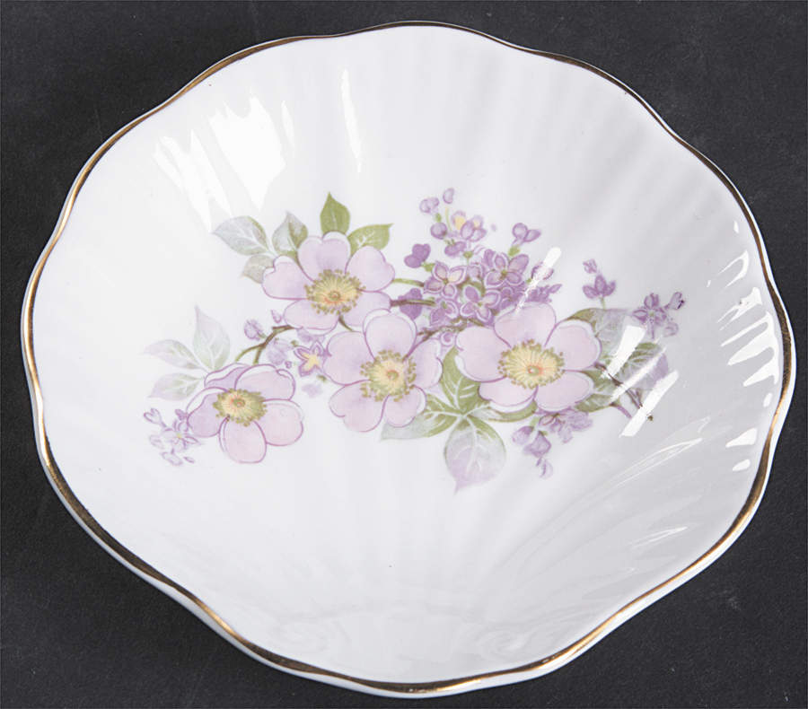 Irish Blossom Small Shell Shaped Dish by Royal Tara-1