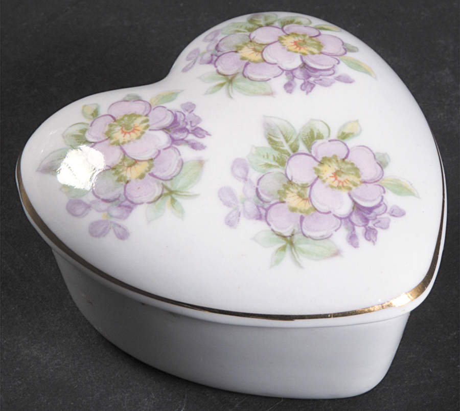 Irish Blossom Heart Shape Box & Lid by Royal Tara-1