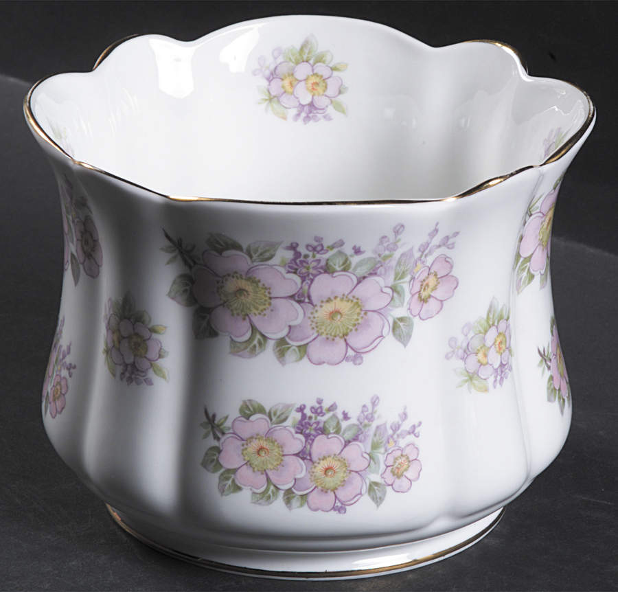 Irish Blossom Small Cachepot by Royal Tara-1