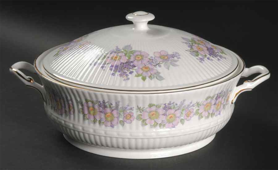 Irish Blossom Round Covered Vegetable by Royal Tara-1