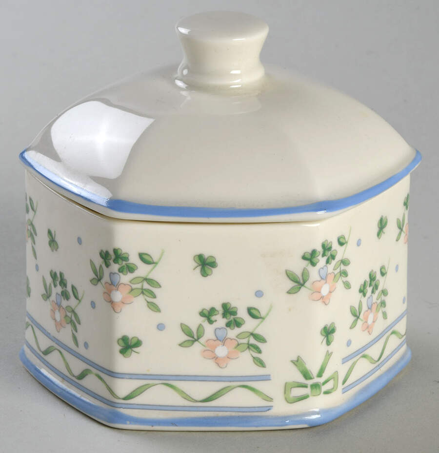 Laura Trinket Box & Lid by Royal Tara-1