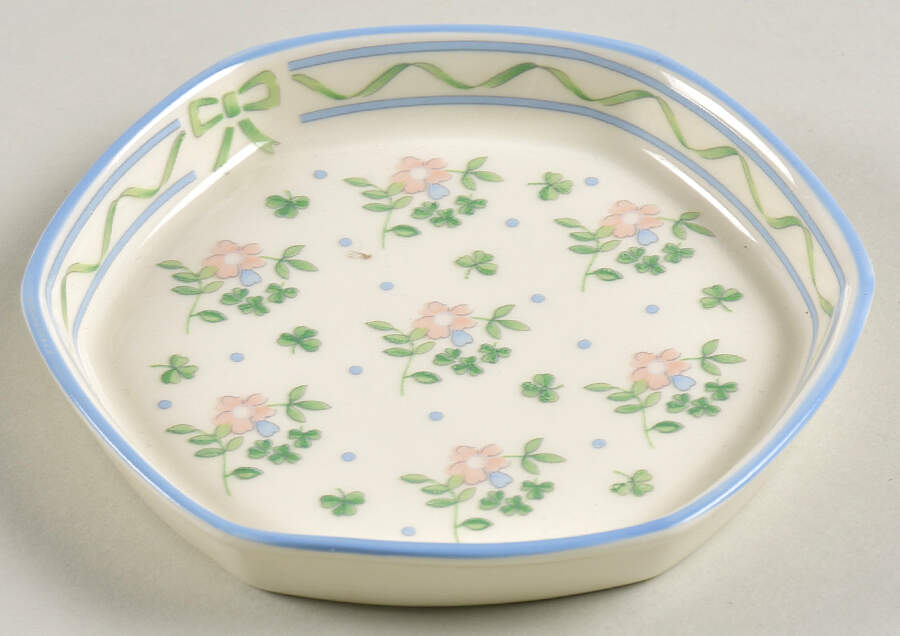Laura Pen Tray by Royal Tara-1