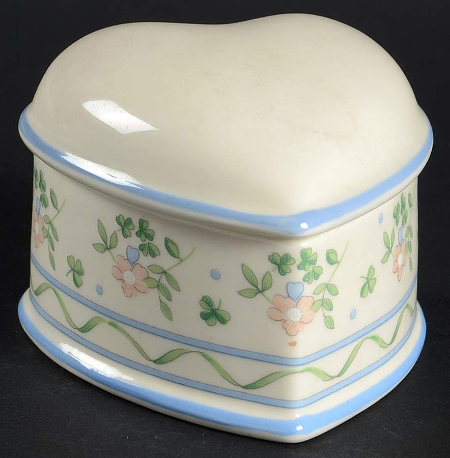 Laura Heart Shape Box & Lid by Royal Tara-1
