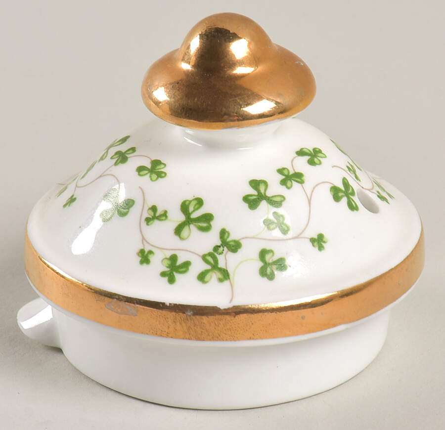 Shamrock Lid for Teapot by Royal Tara-1
