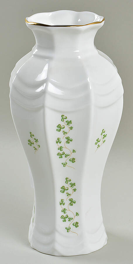 Shamrock 7" Vase by Royal Tara-1