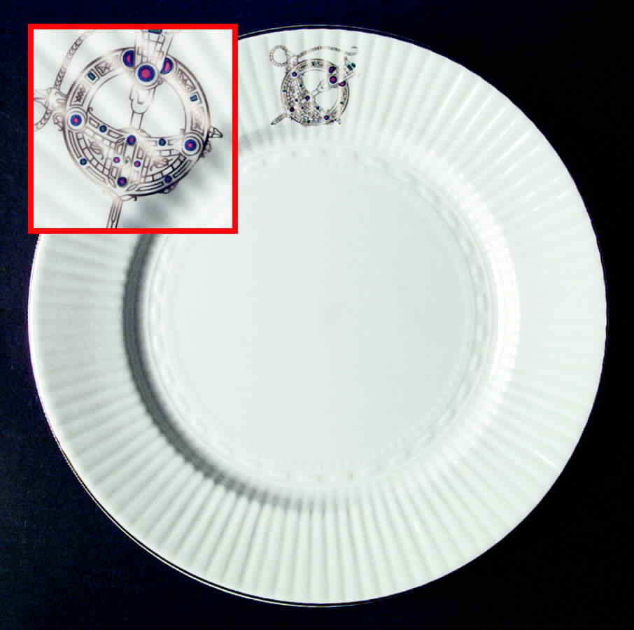 Tara Brooch (Smooth, Ribbed Rim) Dinner Plate by Royal Tara-1
