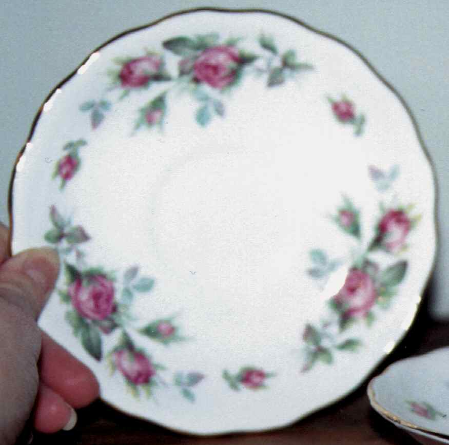 7329 Saucer by Royal Vale-1