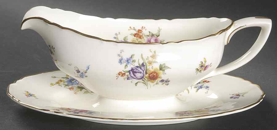 Abla Gravy Boat with Attached Underplate by Royal Worcester-1