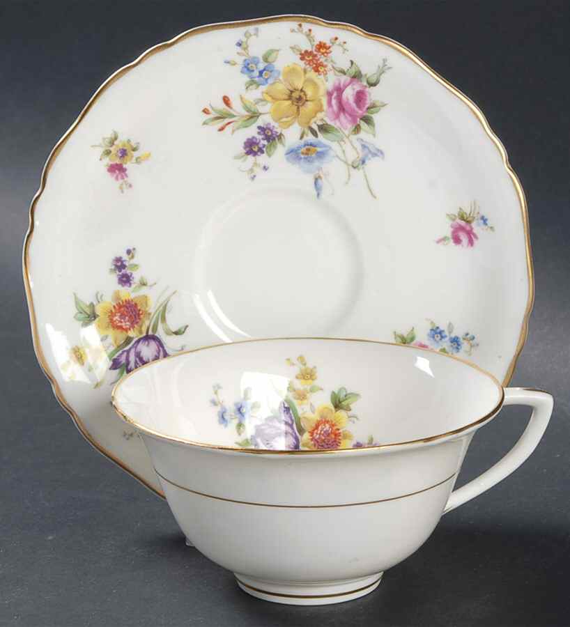 Abla Flat Cup & Saucer Set by Royal Worcester-1
