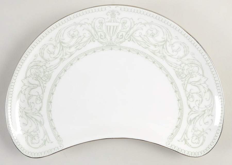 Allegro Crescent Salad Plate by Royal Worcester-1