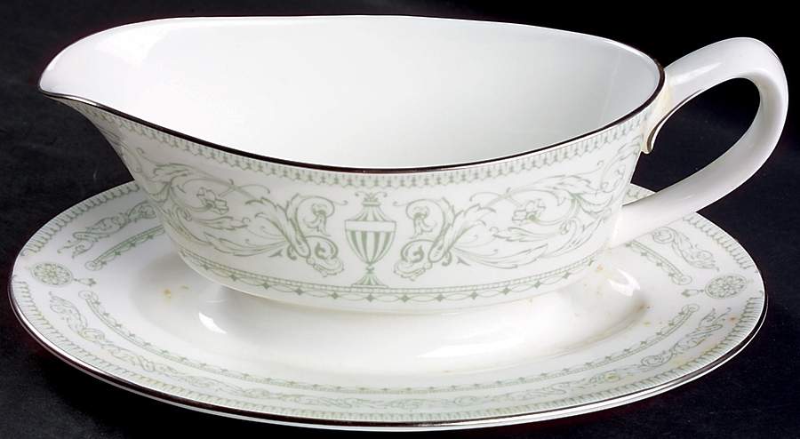 Allegro Gravy Boat with Attached Underplate by Royal Worcester-1