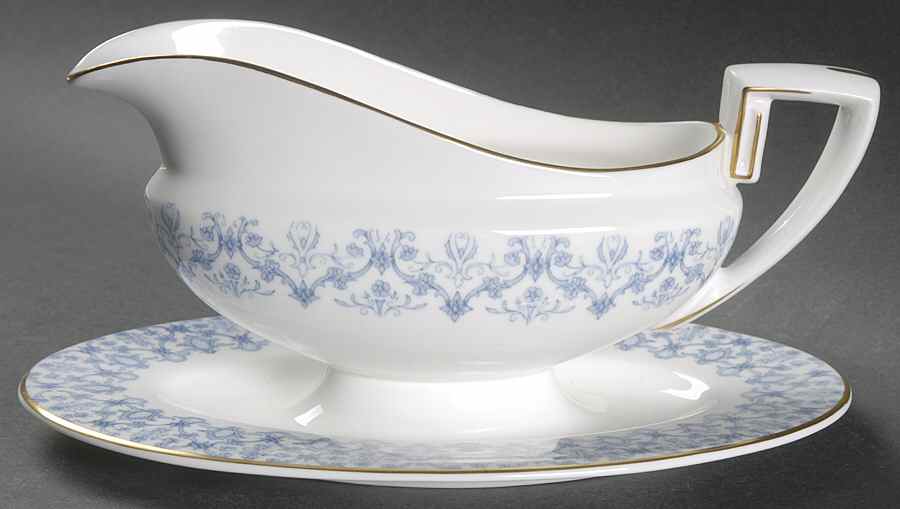Aragon Gravy Boat with Attached Underplate by Royal Worcester-1