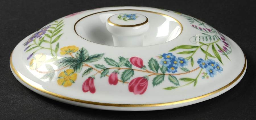 Arcadia Lid for 1.50 Pt Round Casserole by Royal Worcester-1