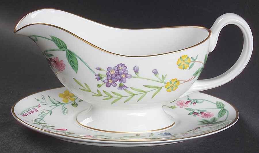 Arcadia Gravy Boat & Underplate by Royal Worcester-1