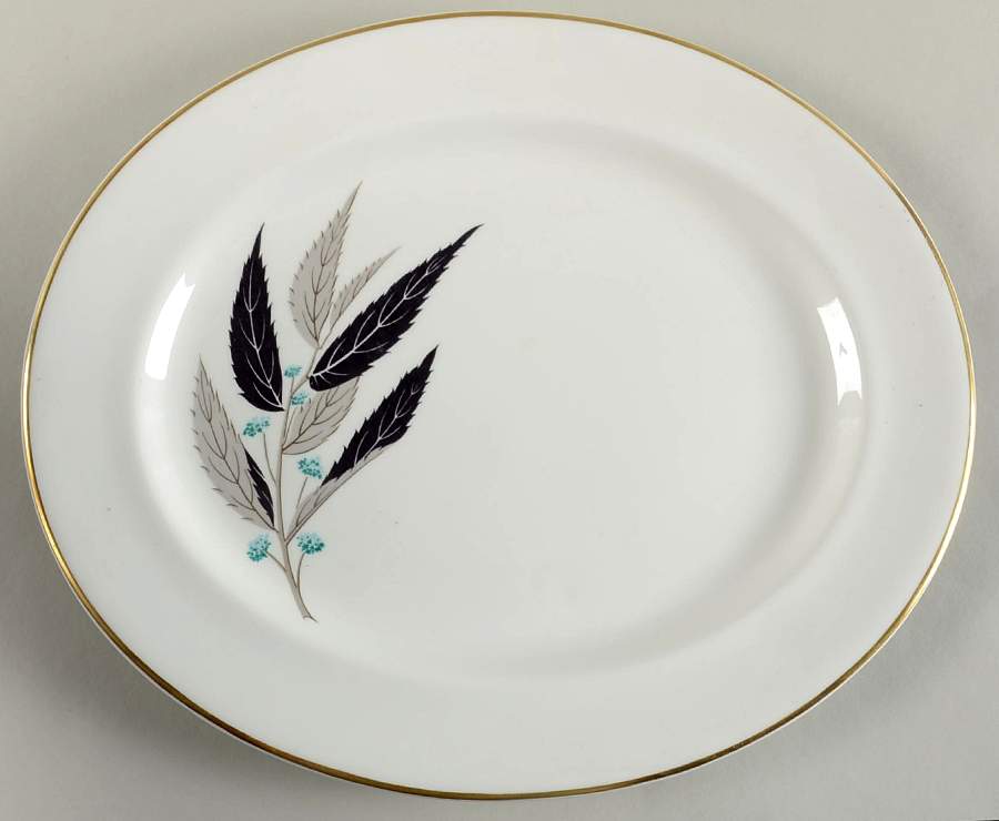 Arrowhead 15" Oval Serving Platter by Royal Worcester-1