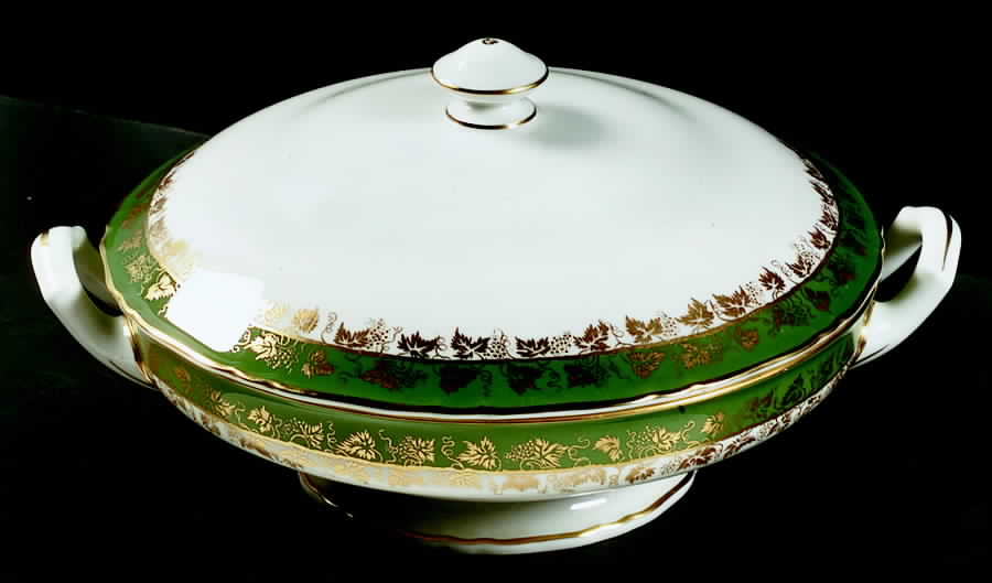 Arundel Green Round Covered Vegetable by Royal Worcester-1