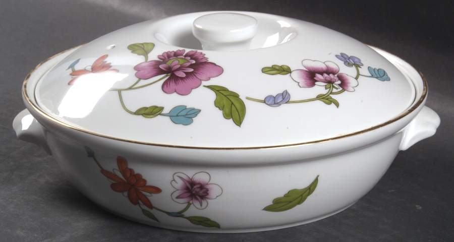 Astley (Oven To Table) 1 Qt Round Covered Casserole by Royal Worcester-1