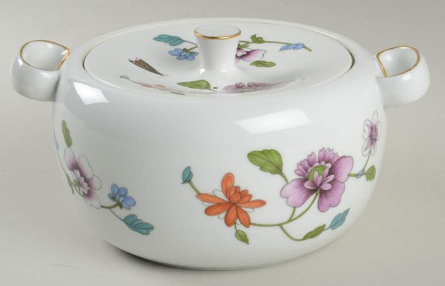 Astley (Oven To Table) Round Covered Vegetable by Royal Worcester-1