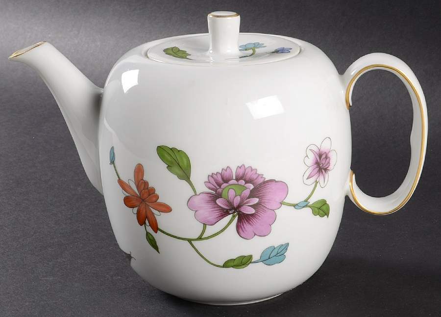 Astley (Oven To Table) Teapot & Lid by Royal Worcester-1