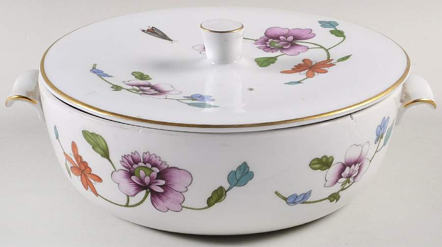 Astley (Oven To Table) 1.75 Qt Round Covered Casserole by Royal Worcester-1