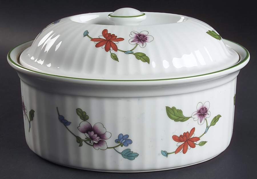 Astley (Oven To Table) 2.25 Quart Oval Covered Casserole by Royal Worcester-1