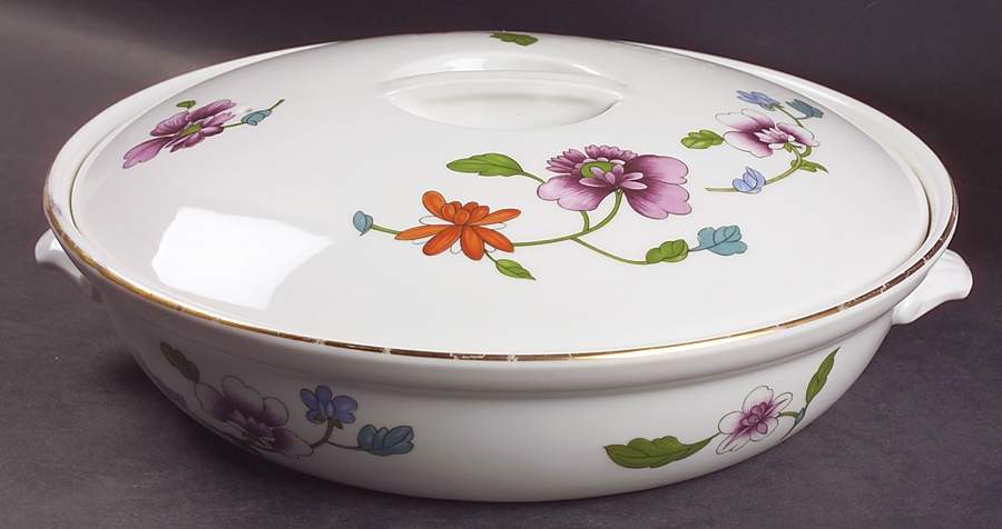 Astley (Oven To Table) 1.5 Qt Round Covered Casserole by Royal Worcester-1