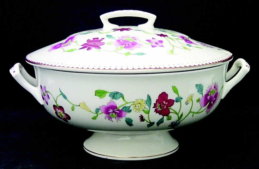 Astley (Bone) Oval Tureen & Lid by Royal Worcester-1