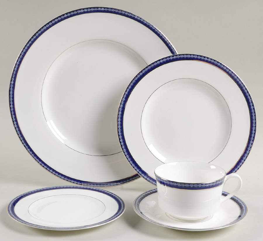 Avalon Firenze 5 Piece Place Setting by Royal Worcester-1