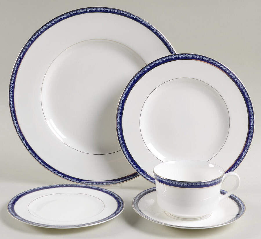 Avalon Firenze 40 Piece Estate Set by Royal Worcester-1