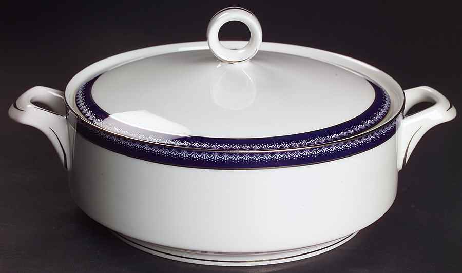 Avalon Firenze Round Covered Vegetable by Royal Worcester-1