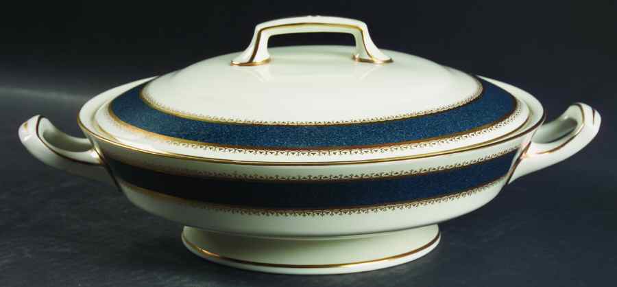 Belvoir Blue Round Covered Vegetable by Royal Worcester-1