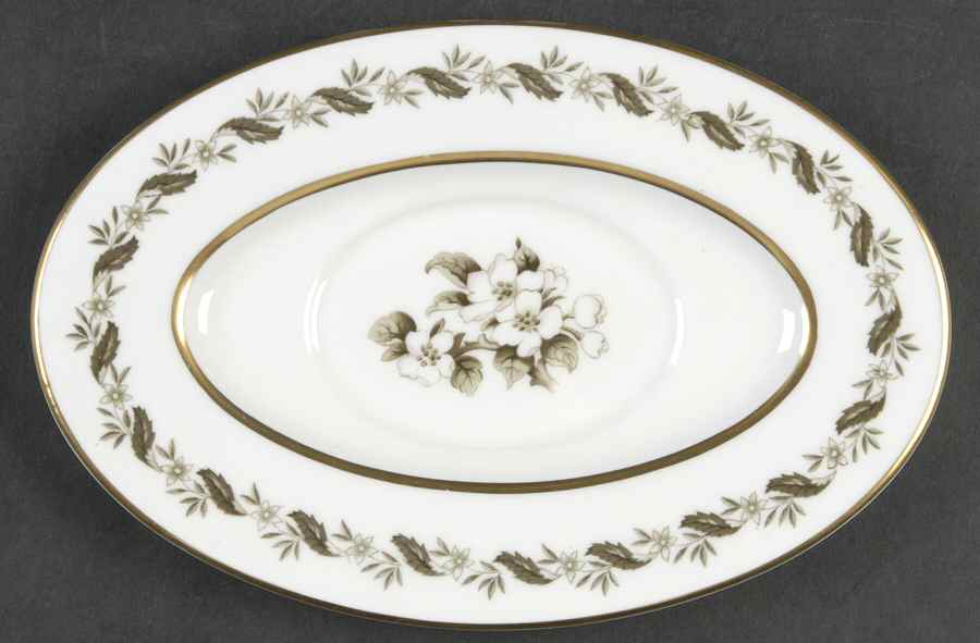 Bernina Underplate for Gravy Boat by Royal Worcester-1