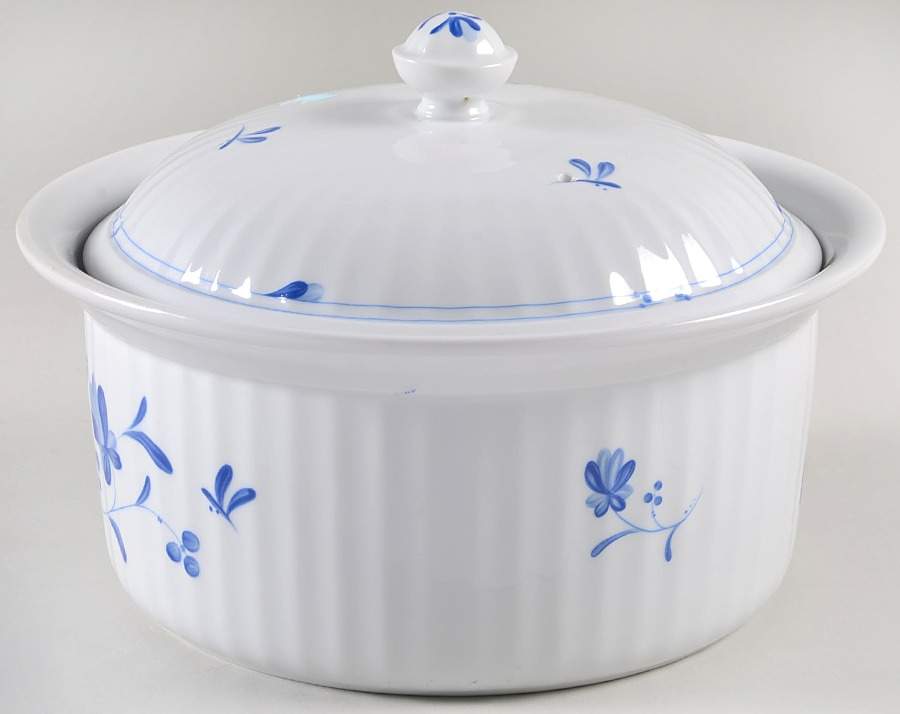Blue Bow 2.5 Qt Round Covered Casserole by Royal Worcester-1