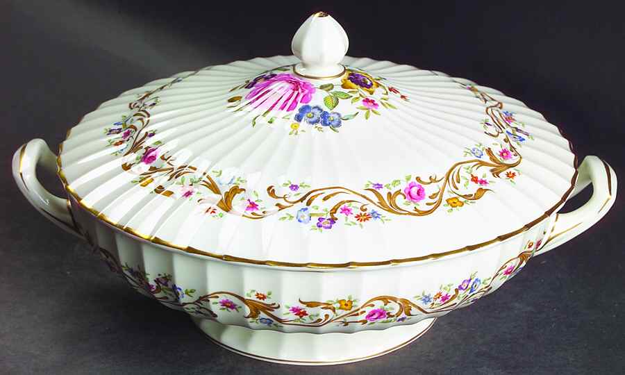 Bournemouth Round Covered Vegetable by Royal Worcester-1