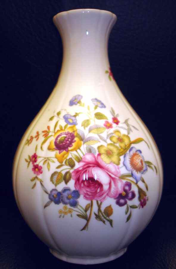 Bournemouth 6" Bud Vase by Royal Worcester-1