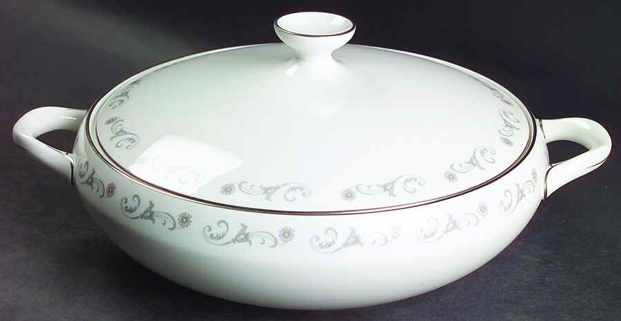 Bridal Lace Round Covered Vegetable by Royal Worcester-1