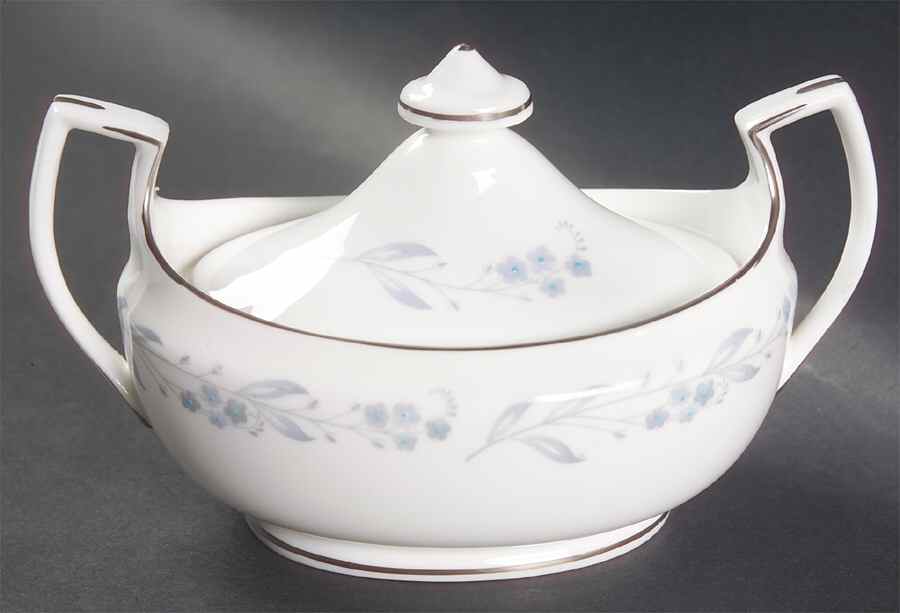 Bridal Wreath Sugar Bowl & Lid by Royal Worcester-1