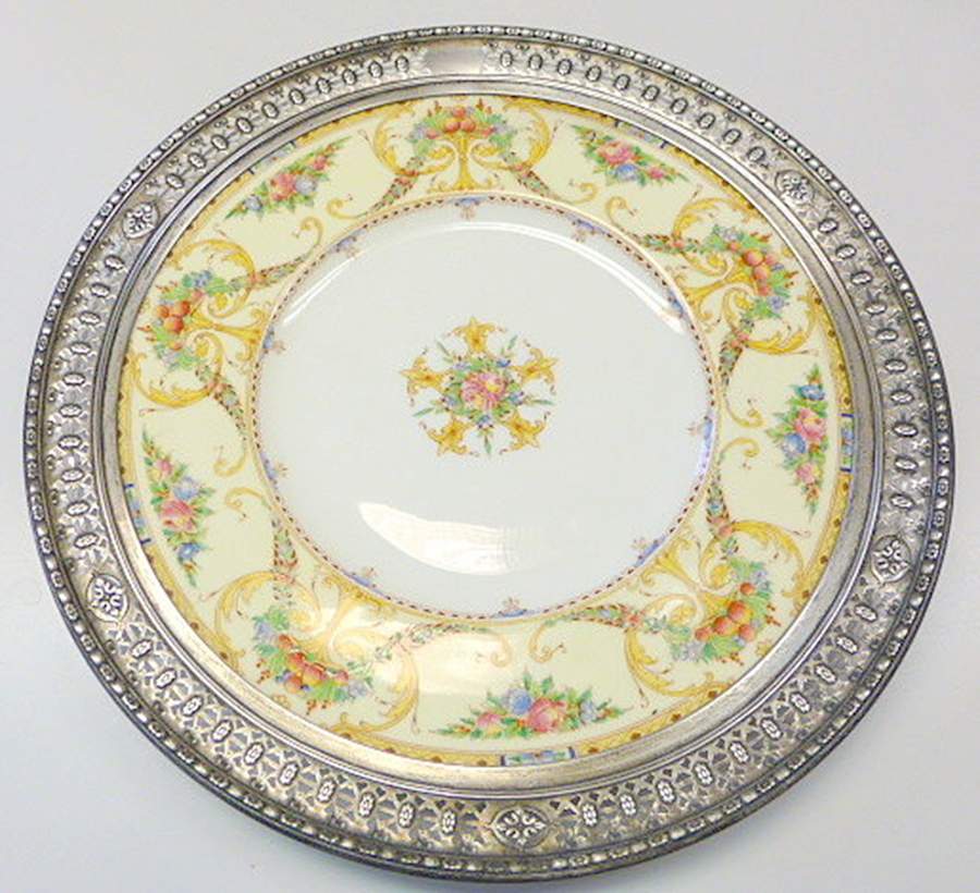 Buckingham Yellow Sterling Rim Dinner Plate by Royal Worcester-1