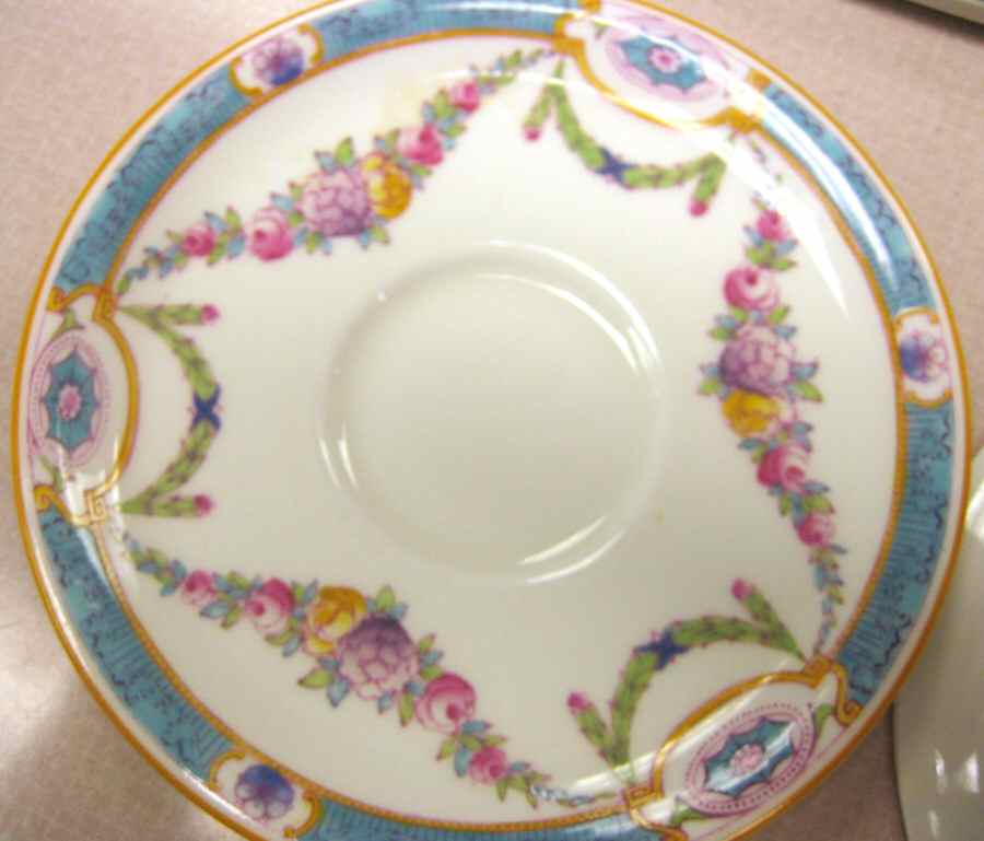 C1091 Saucer for Bouillon Cup by Royal Worcester-1