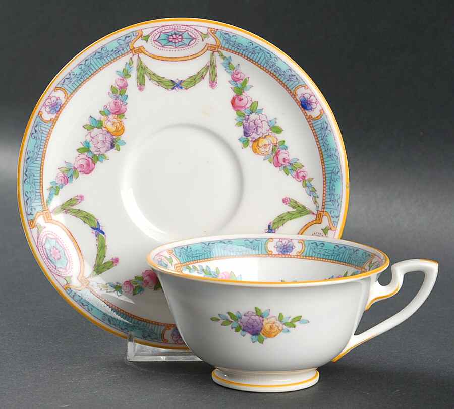 C1091 Footed Cup & Saucer Set by Royal Worcester-1
