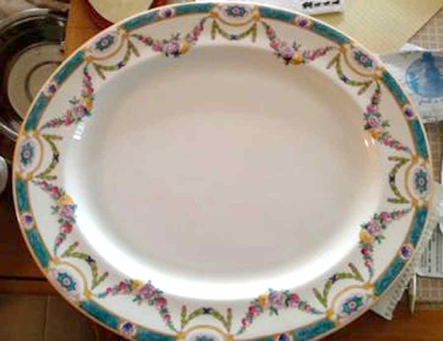 C1091 16" Oval Serving Platter by Royal Worcester-1
