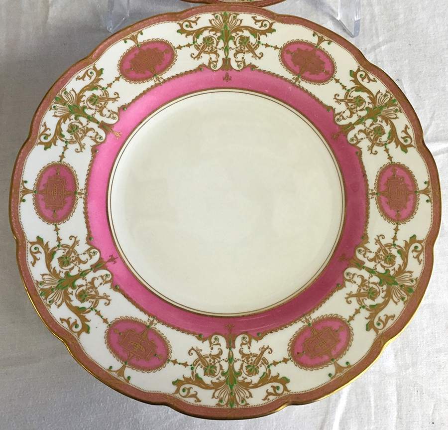 C1103 Dinner Plate by Royal Worcester-1