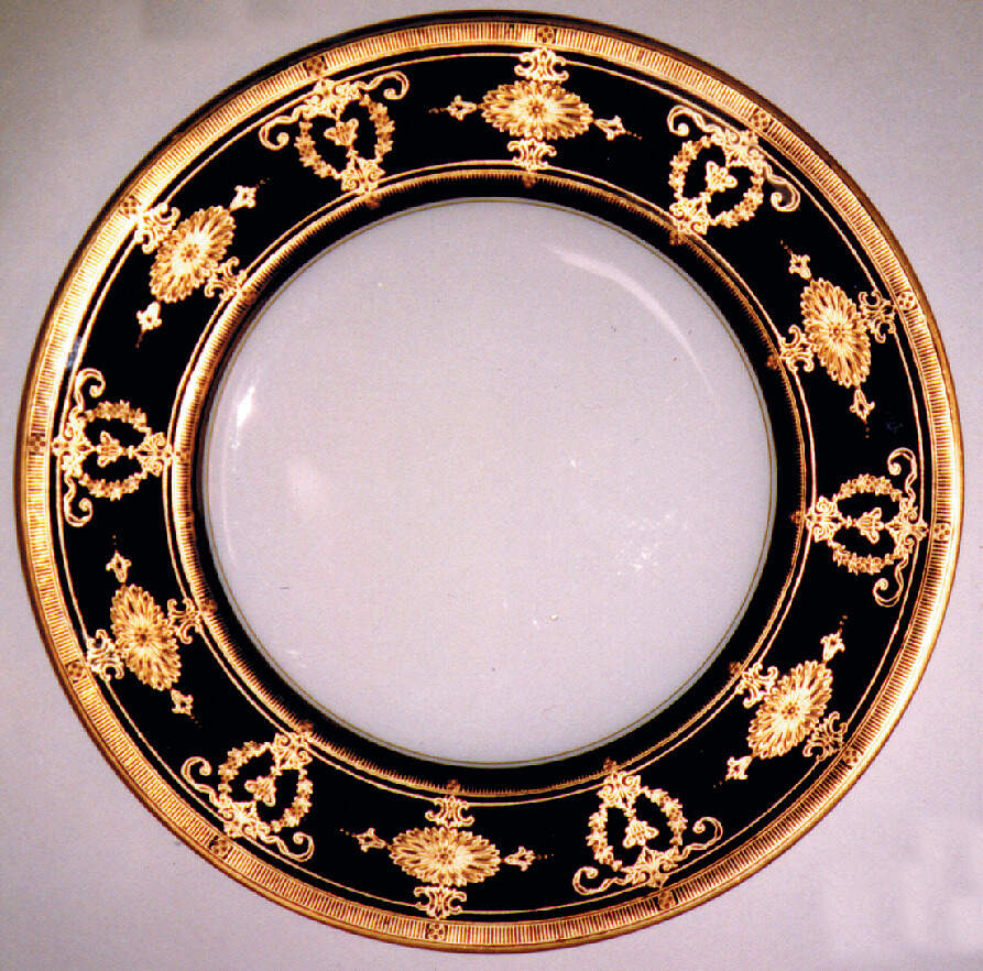 C9020 Dinner Plate by Royal Worcester-1