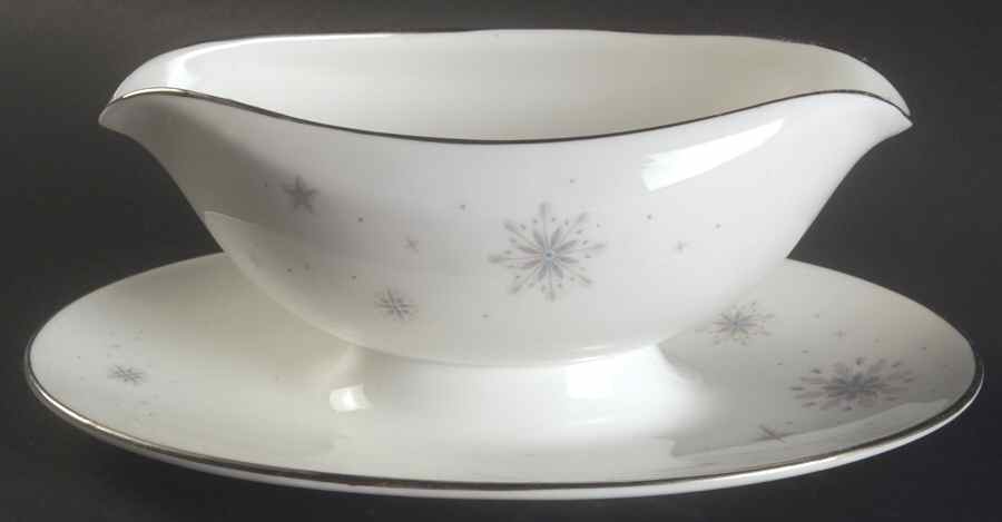 Celeste Gravy Boat with Attached Underplate by Royal Worcester-1